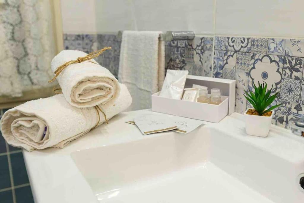 Apartament Lucon House Neapol Zewnętrze zdjęcie