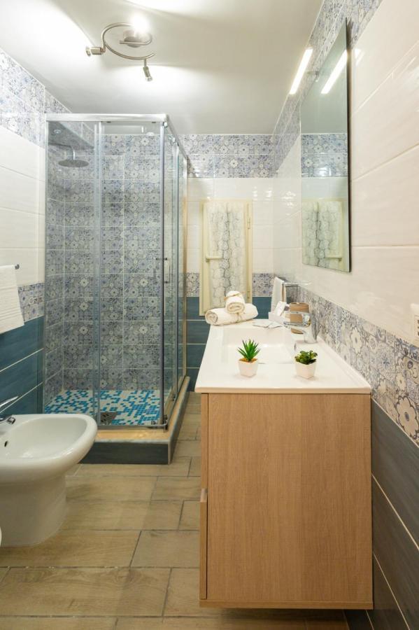 Apartament Lucon House Neapol Zewnętrze zdjęcie